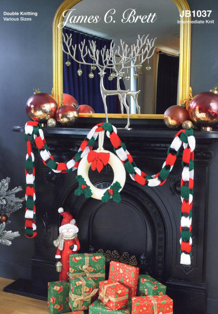 Knitted Christmas Round Wreath and Knitted Paper Chain. Pattern uses Red, White and Green colours.